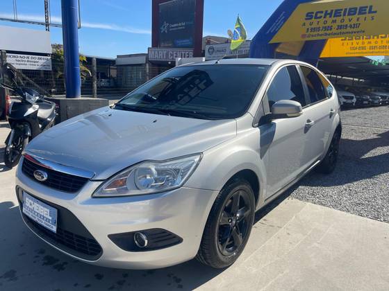 FORD FOCUS 1.6 GLX 16V FLEX 4P MANUAL